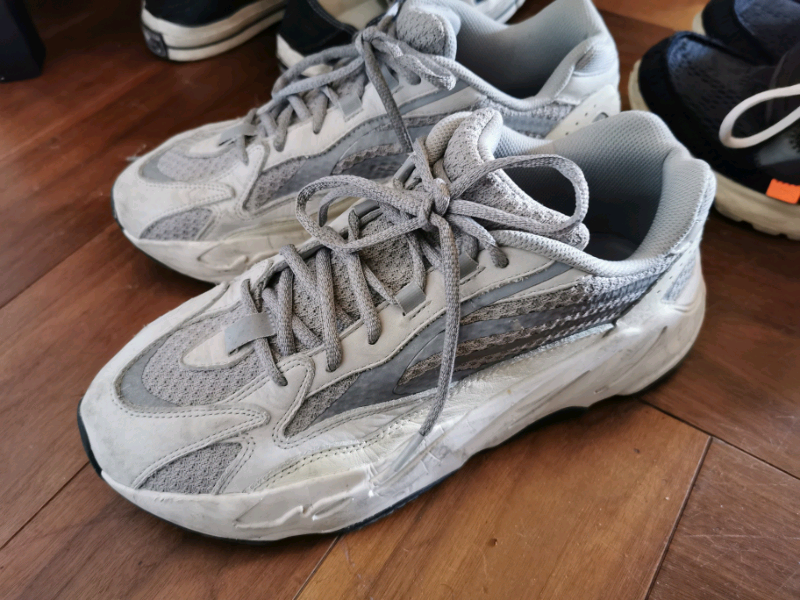 The sole restocks on twitter yeezy 500 utility black
